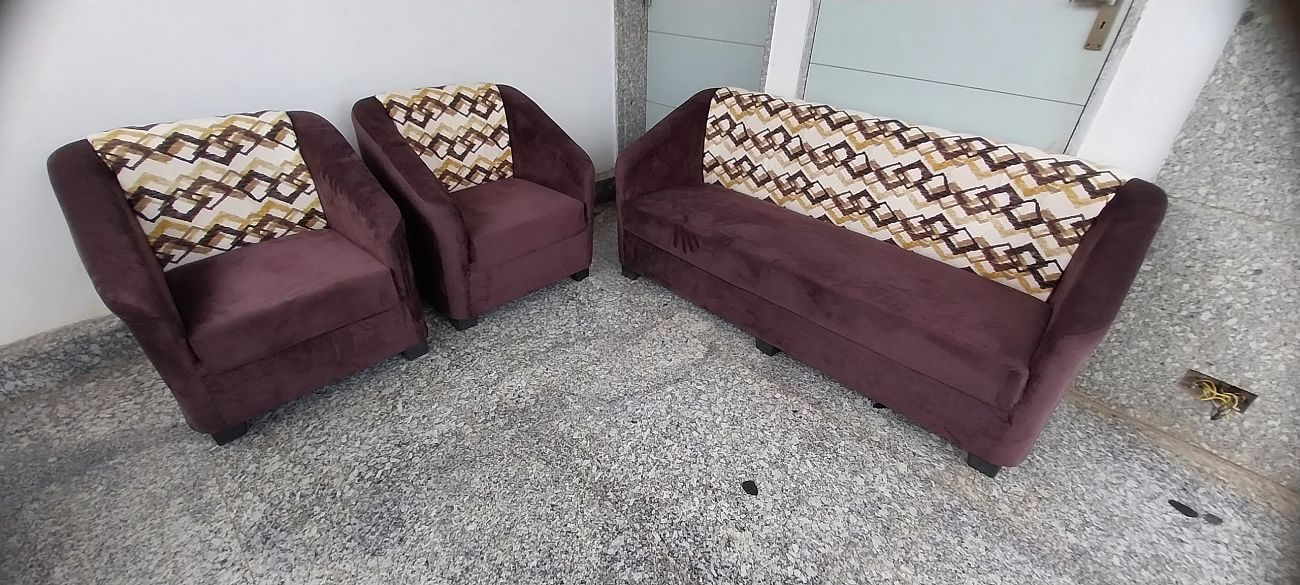 Mini sofa 3 1 1 sold and available on order