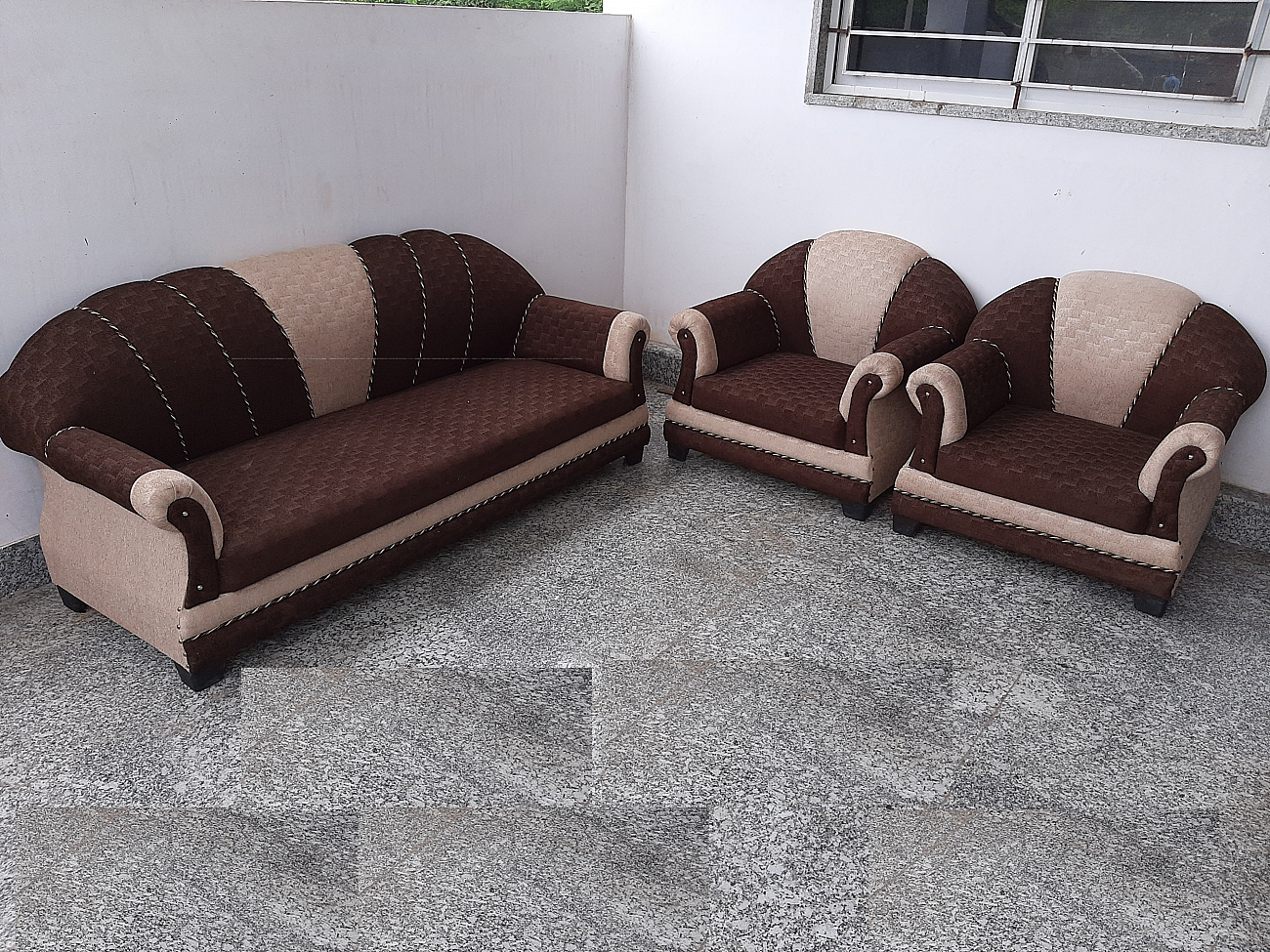 3 1 1 sofaset sold and available on order