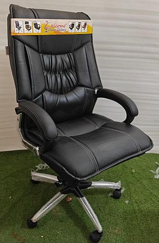 premium chair with cushion