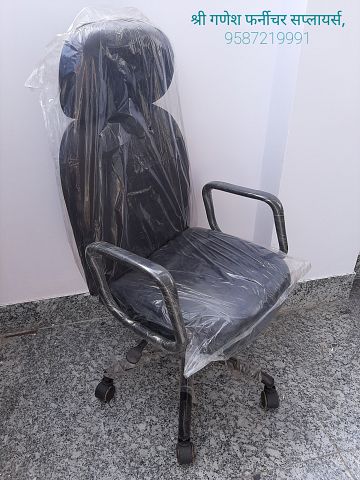Revolving medium back chair 02